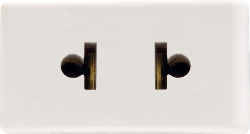 [57115029] MODULO TOMACORRIENTE 2P UNIVERSAL 10A-15A 250V BLANCO