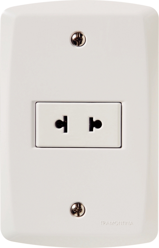 CONJUNTO ARMADO 1 TOMACORRIENTE 2P UNIVERSAL 10A-15A 250V BLANCO LUX2