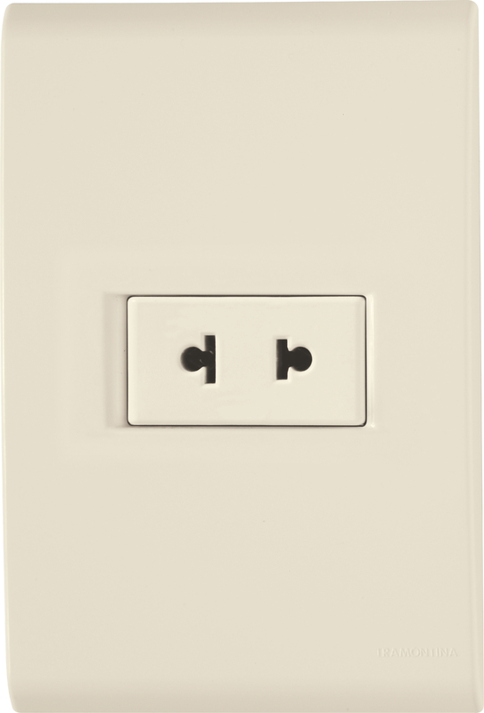 CONJUNTO ARMADO TOMACORRIENTE 2P UNIVERSAL 10A-15A 250V BEIGE LIZ